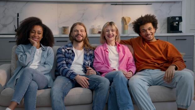 Doce series para zapping: del apocalipsis exprés a la campiña inglesa con humor