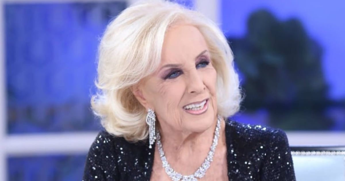 Mirtha Legrand vuelve a casa: alta, kinesiología y la mesaza esperando en la puerta
