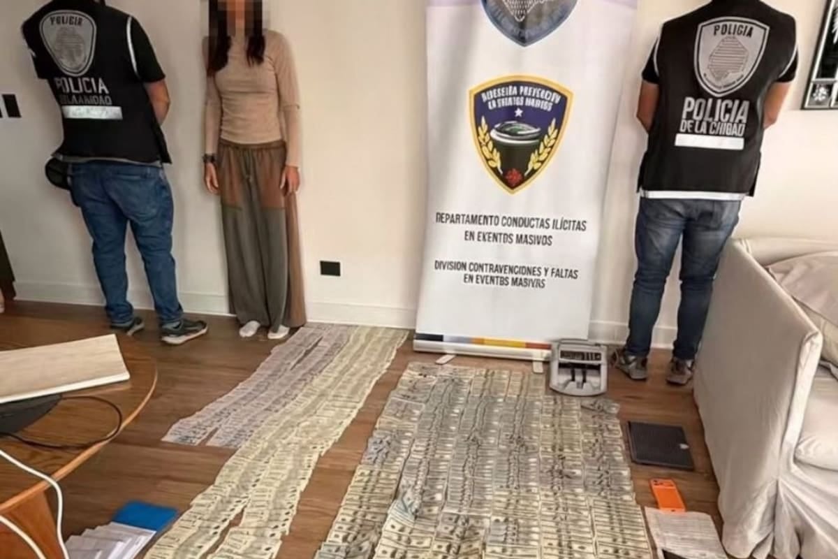 Allanamiento en Vicente López: secuestran casi 70 mil dólares y nueve entradas en una causa por presunta reventa con sobreprecios de hasta el 800%