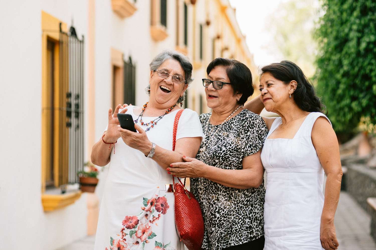 Sandra y Eleanor, las amigas texanas que a los 85 ya recorrieron medio mundo y planean seguir