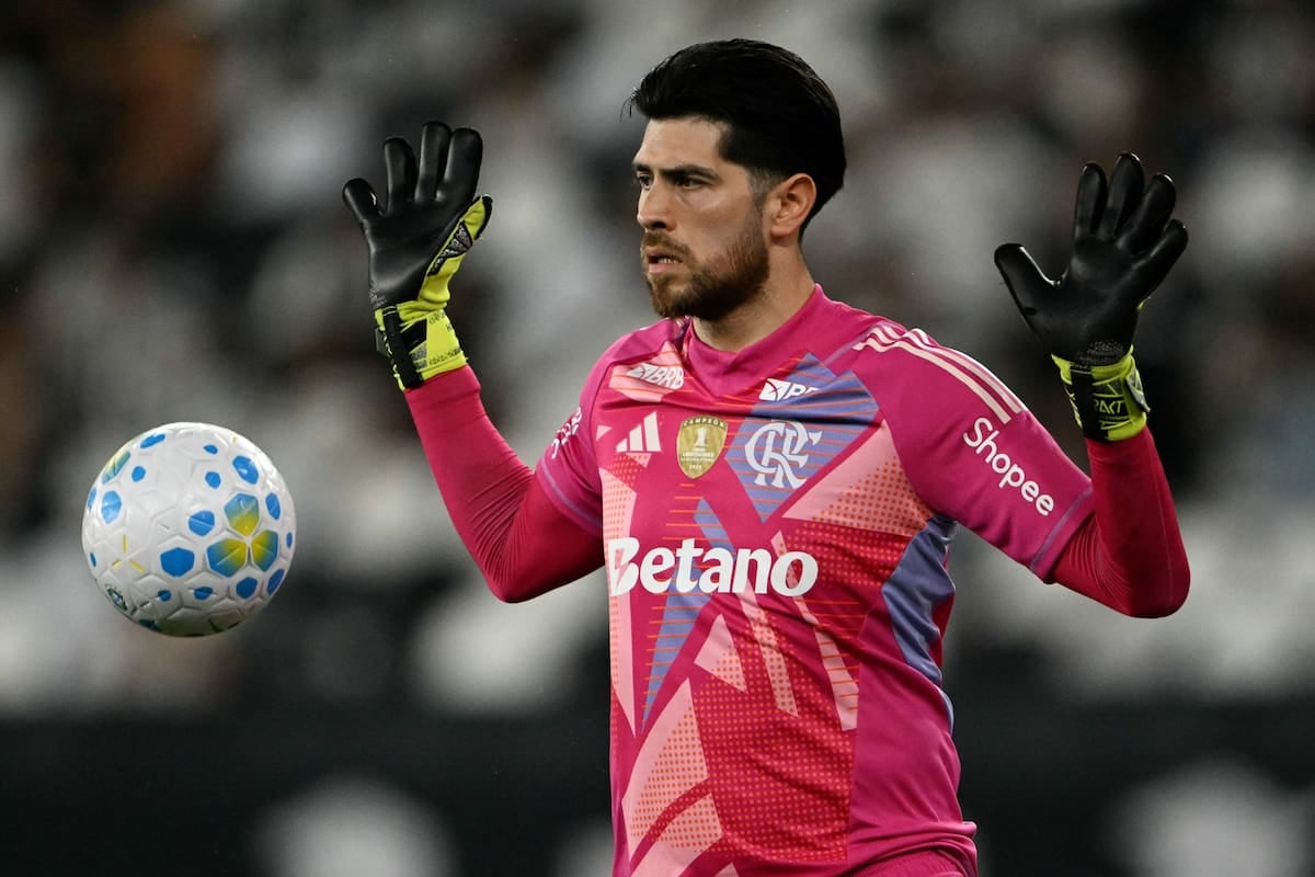 Rossi la ligó: un pase insólito de regalo le costó la punta a Flamengo