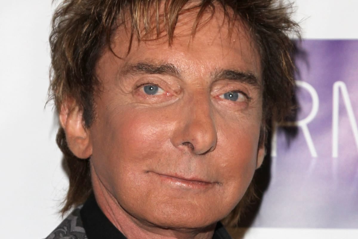 A Manilow le ganó la tos (y no es metáfora): otra fecha caída en Las Vegas