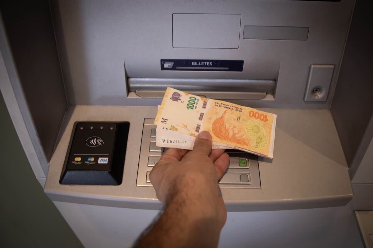 La banca argentina se quedó sin 672 sucursales en siete años y ya opera con un tercio menos de personal