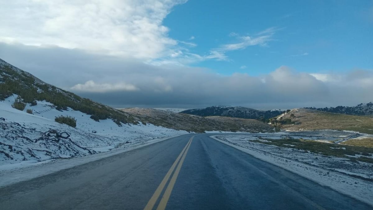 Cordillera neuquina: los dos pasos a Chile están abiertos, pero hay que cruzar con cadenas y mucha paciencia