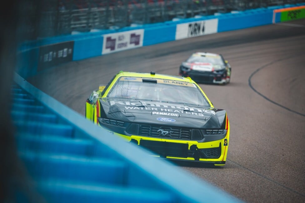 Blaney voló en Phoenix y le armó una trampa a Larson en el Chase