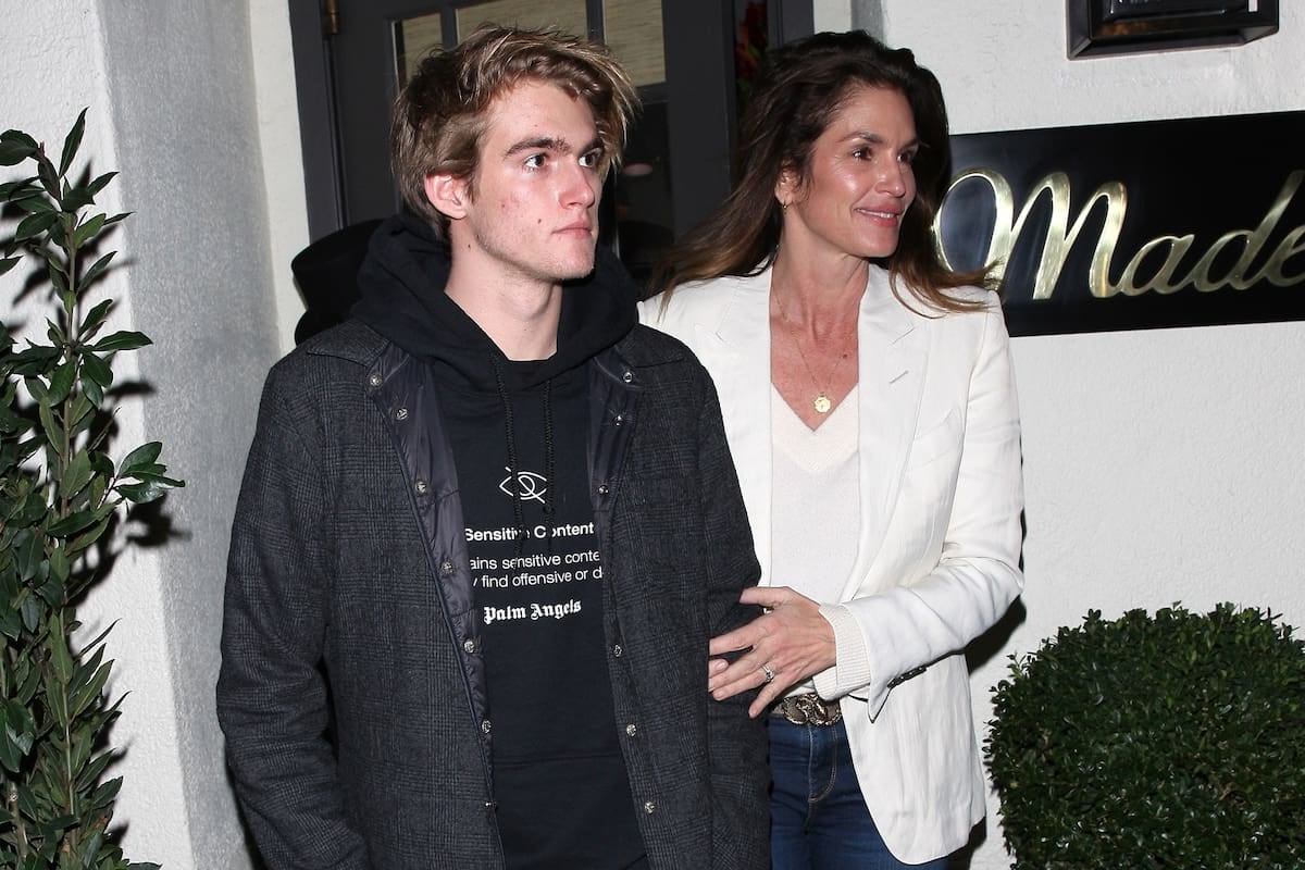 Cindy Crawford le puso alas de ángel a su despedida y dejó al descubierto lo poco que sabemos de los famosos