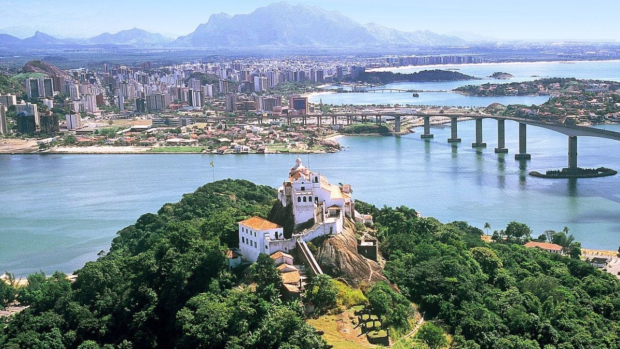 Espírito Santo, el estado brasileño que apuesta al turismo argentino con playas, sierras y café de especialidad