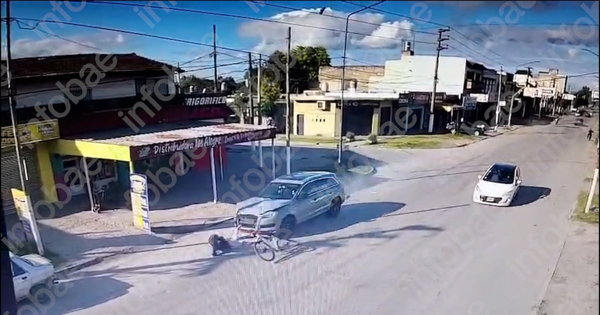 Guernica: un jubilado quedó detenido por atropellar a un adolescente durante una presunta picada